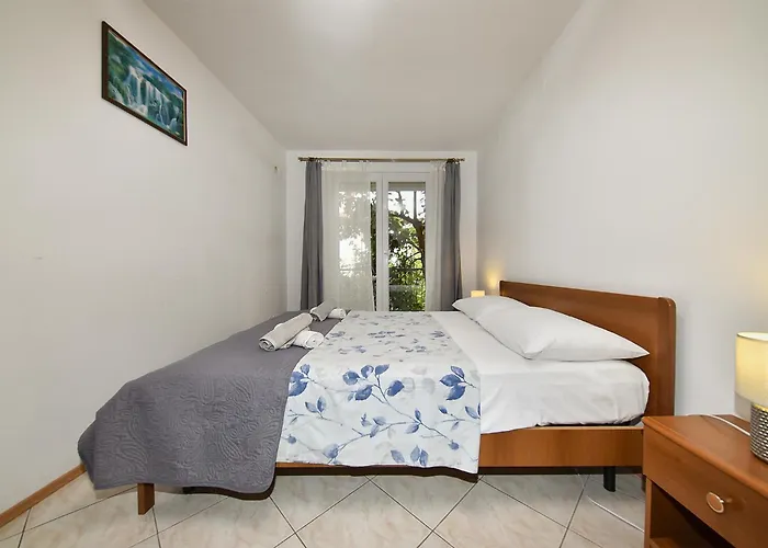 Apartments Romano 1099