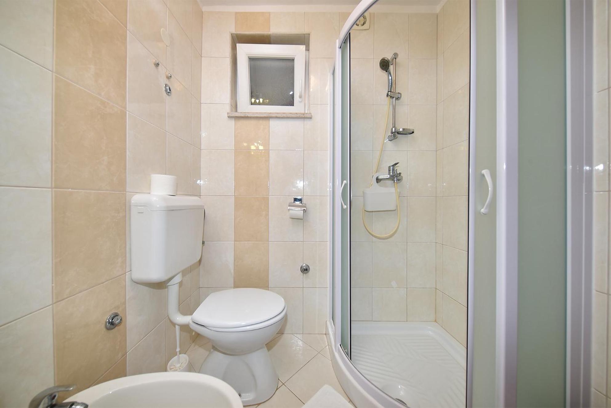 Romano 1099 Apartma *