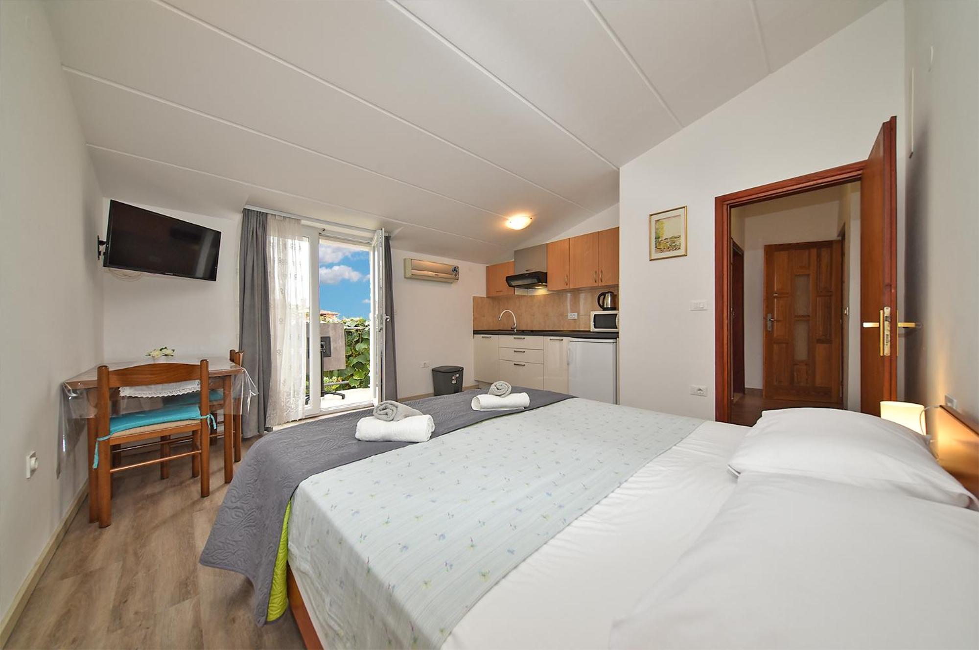 Romano 1099 * Rovinj