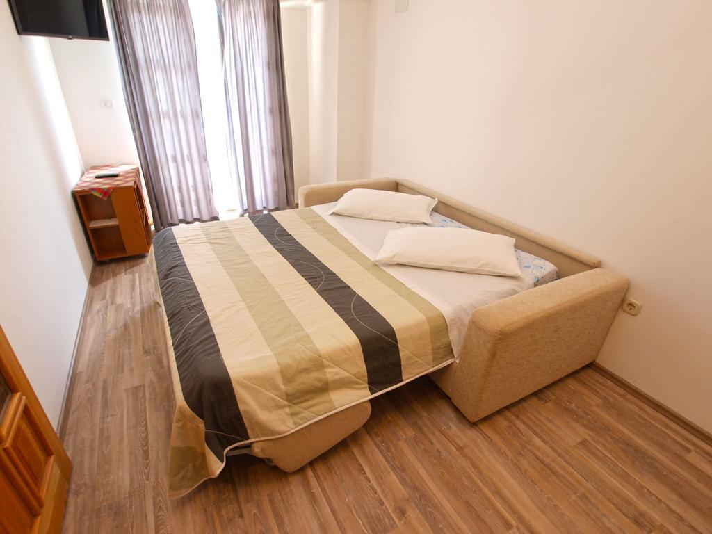 Romano 1099 Apartma *