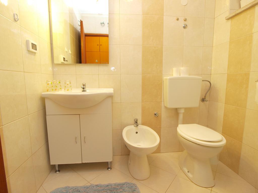 Romano 1099 * Rovinj