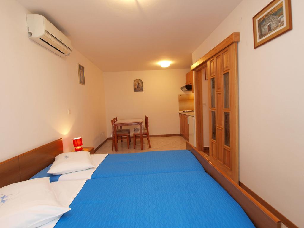 Romano 1099 Rovinj